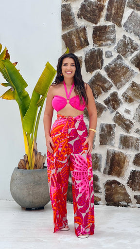 KIT TRÊS PEÇAS CALÇA MACACÃO FLORA LARANJA E TOP LISO